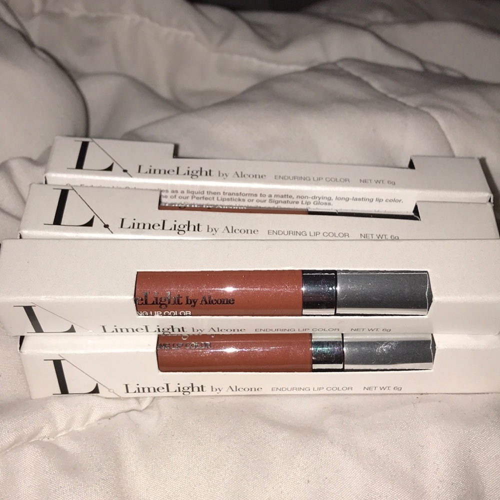 LimelightByAlcone Enduring Lip Color